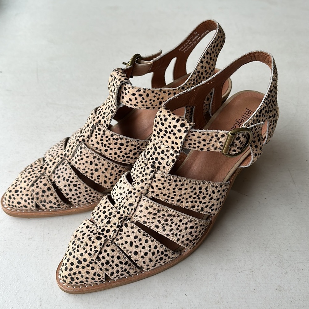 JEFFREY CAMPBELL | Women’s 9 Pony Hair Animal Print Pointy Fisherman Sandals